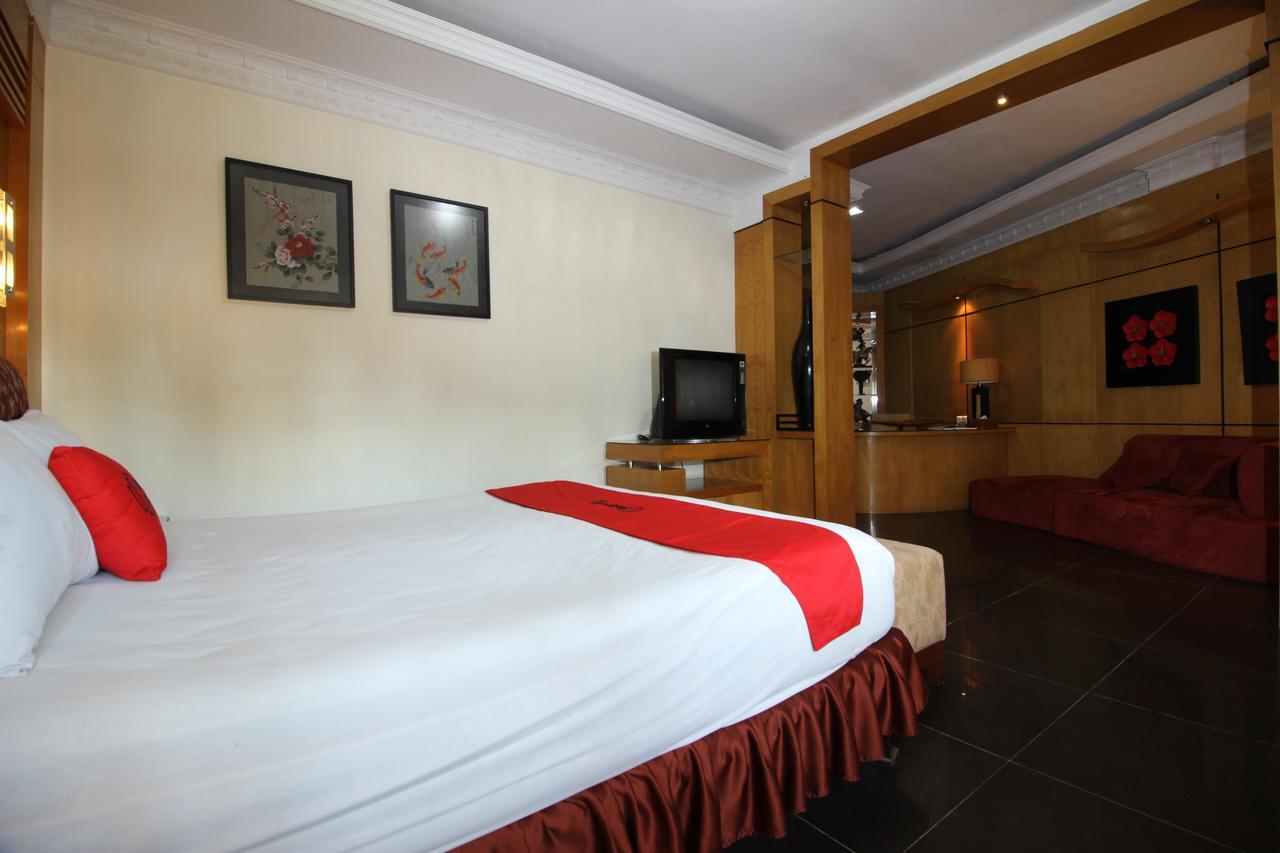 Reddoorz Plus Near Tugu Jogja 2 Yogyakarta Exterior photo