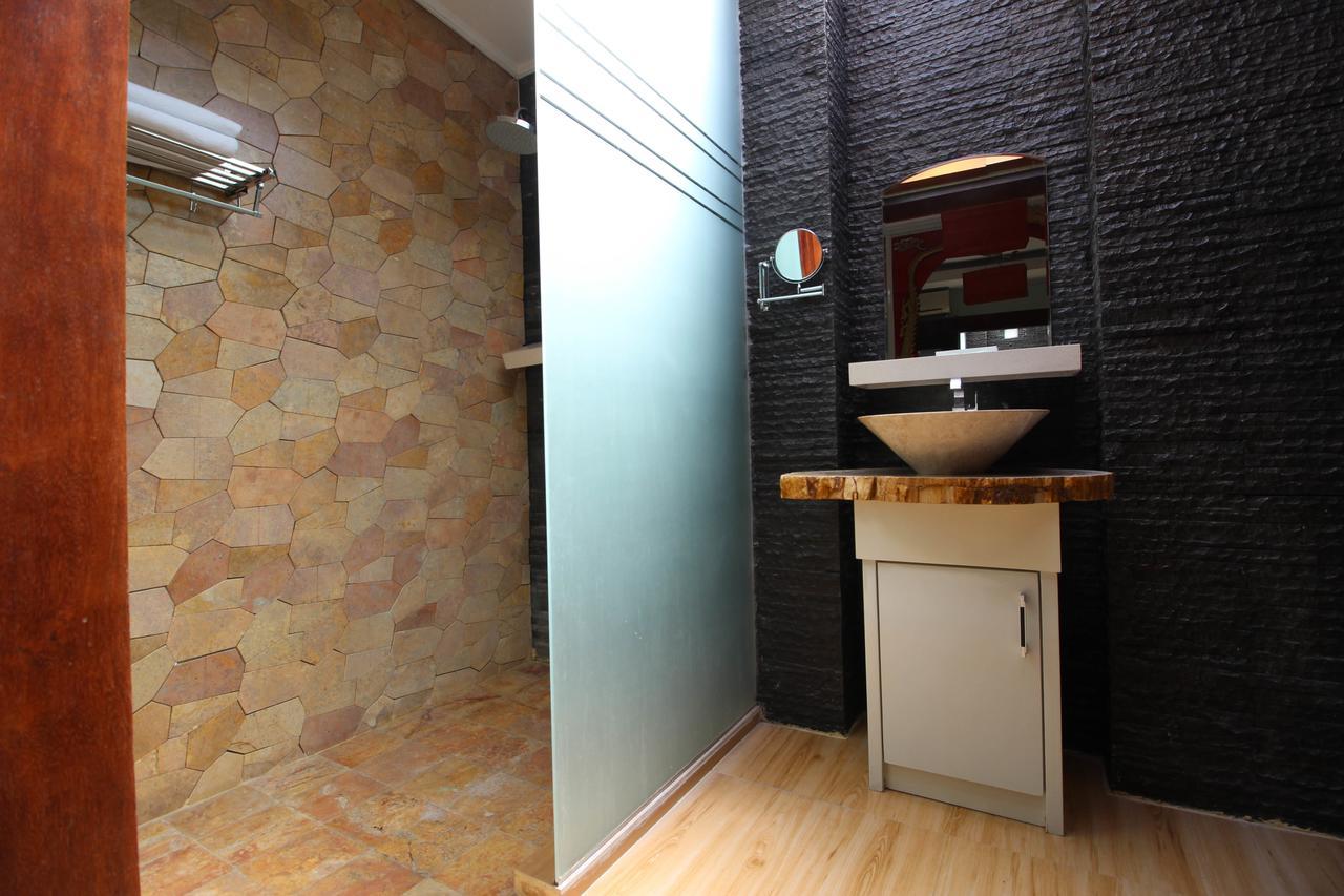 Reddoorz Plus Near Tugu Jogja 2 Yogyakarta Exterior photo